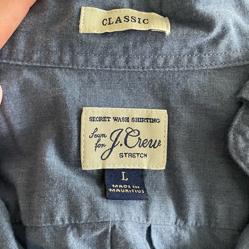 J. Crew Mens Classic Fit Button Down Size Large - Picture 3 of 3